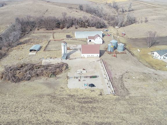 3rd image of 1663 Ashley Ave