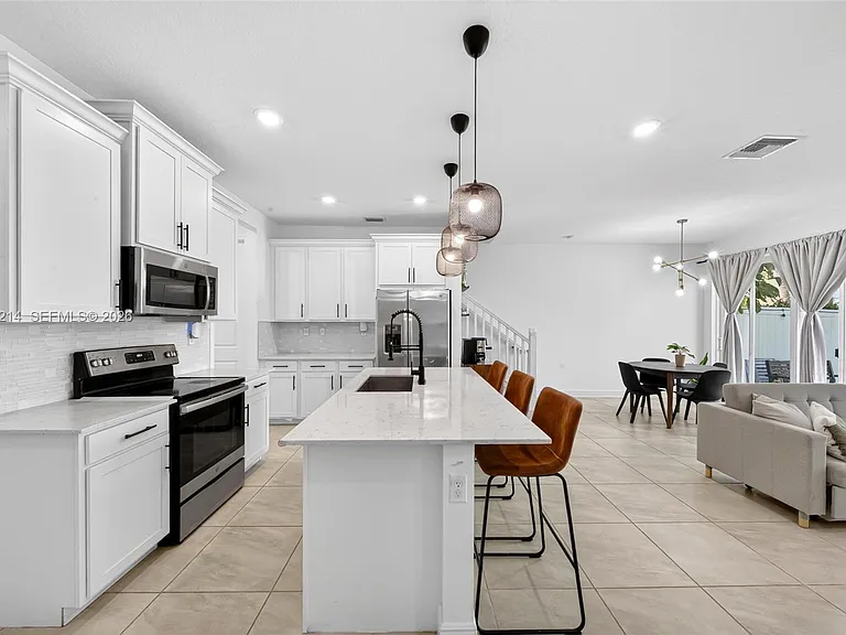 4349 Veleiros Ave — Photo 55
