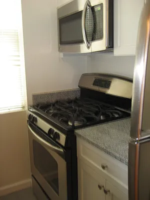 Rented by Realty Operations Group | media 4