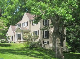812 Briarwood Rd, Newtown Square, PA 19073