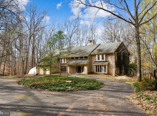 11200 Tara Rd, Potomac, MD 20854