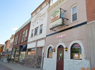 132 N State St, Belvidere, IL 61008