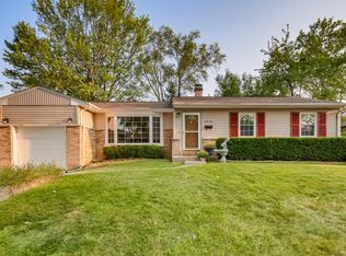 1410 E Dorothy Dr, Palatine, IL 60074