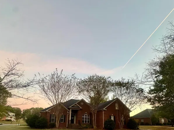 4405 Hidden Lake Dr SE, Owens Cross Roads, AL 35763