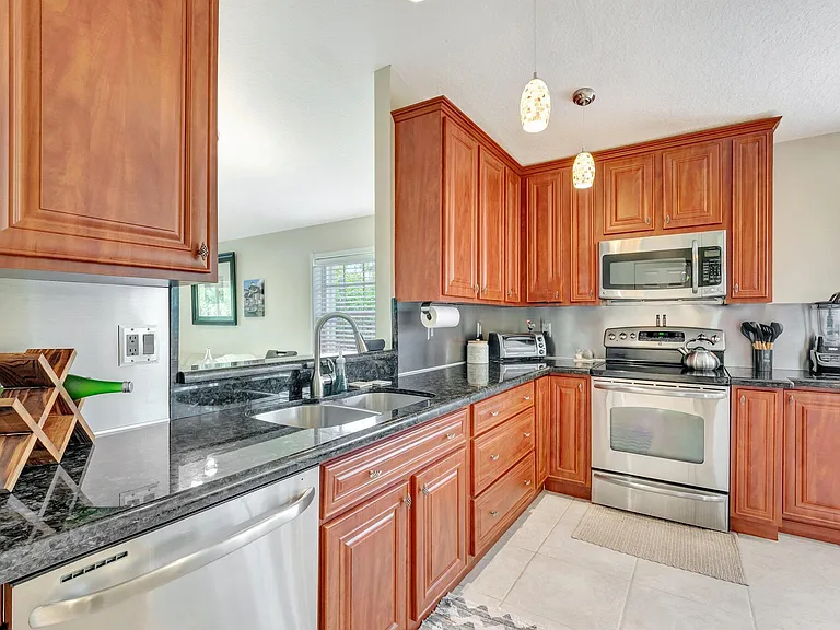 14211 W La Sedona Cir — Photo 15