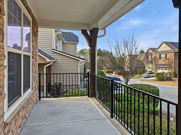 4th image of 5016 Trembath Ln