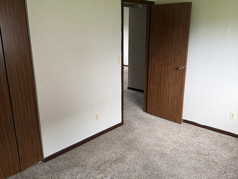 760 Ryan Ave #2 — Photo 5