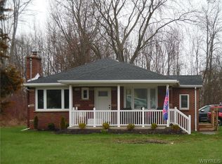 1691 Lake Rd, Youngstown, NY