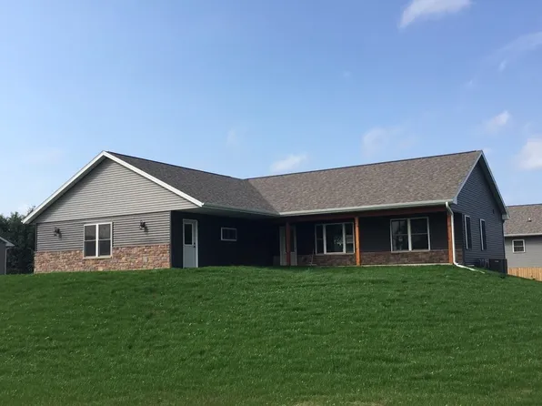 415 Mourning Dove Ct, Arena, WI 53503