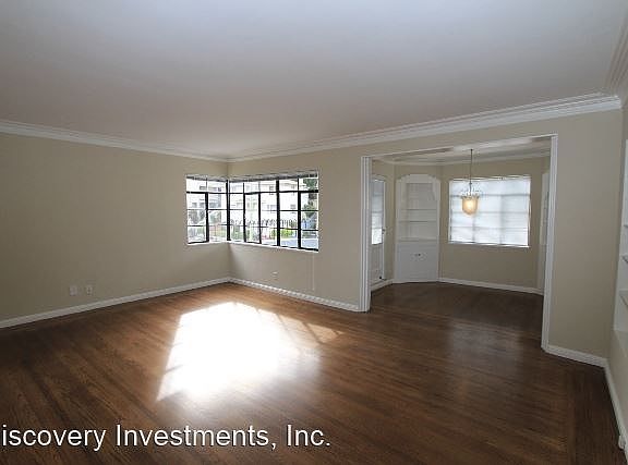 3rd image of 2909 Park Blvd #1