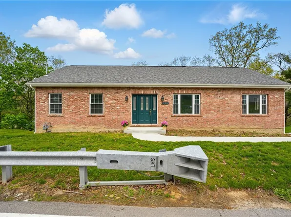 958 Cliff Mine Rd, Coraopolis, PA 15108