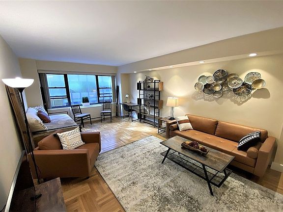 5th image of 210 E 47th St #10J1
