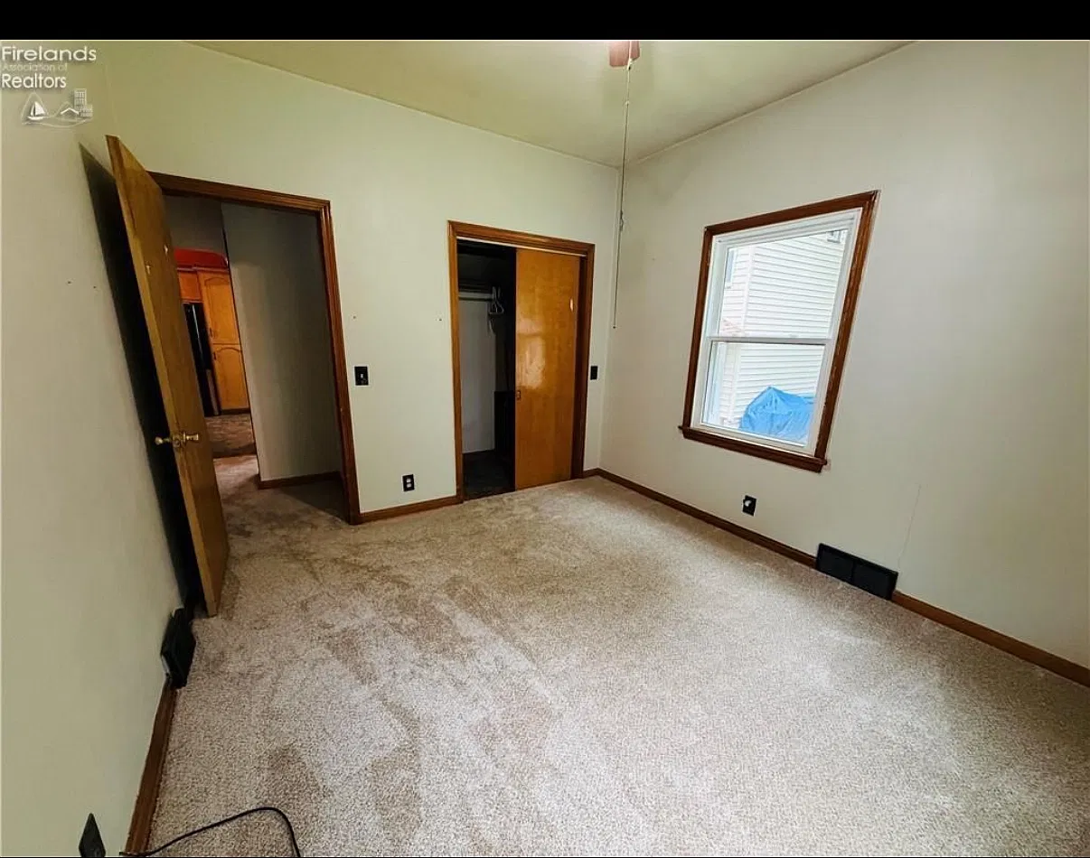 2 bed, 1012 sqft, $1,550 — Photo 3