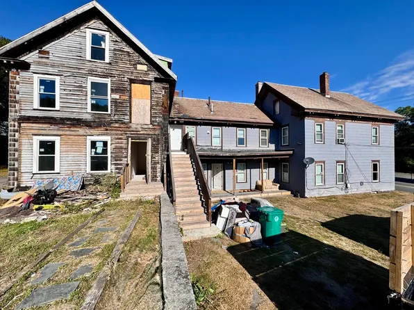 216 Kimball St, Fitchburg, MA 01420