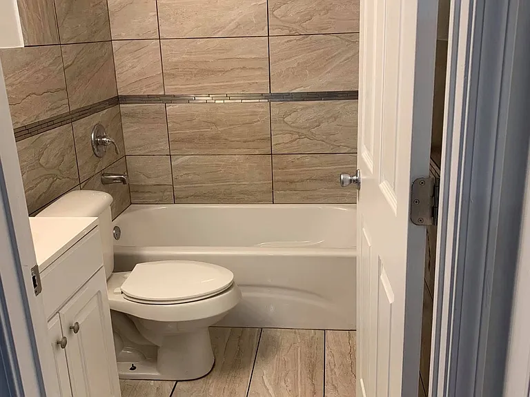 7636 Elton St — Photo 9
