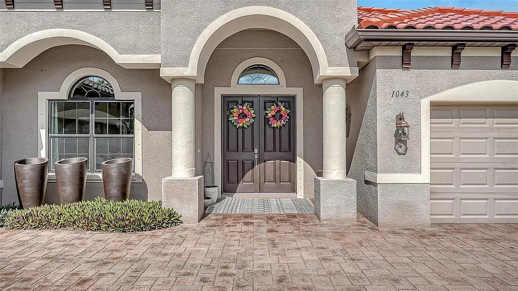 3 bed, 3.0 bath, 2600 sqft, $7,000 — Photo 3