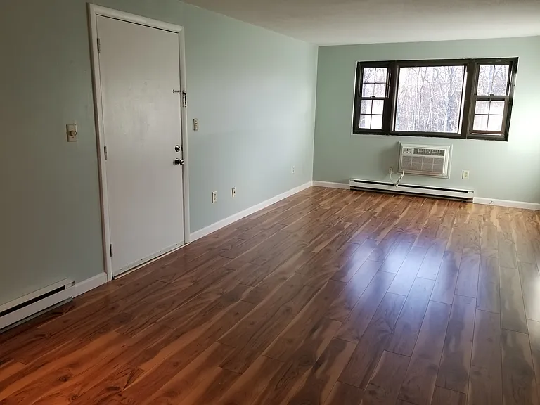 14A Mayberry Dr #11 — Photo 6