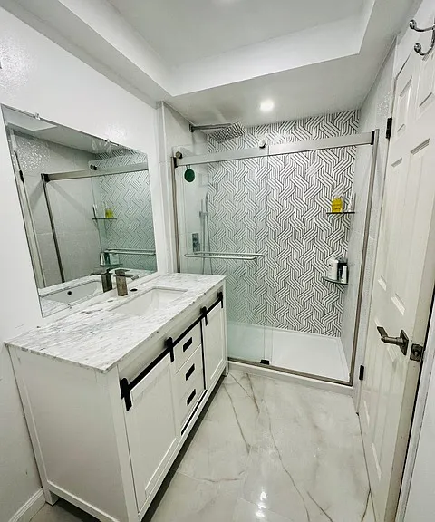 1710 E Fruit St — Photo 8