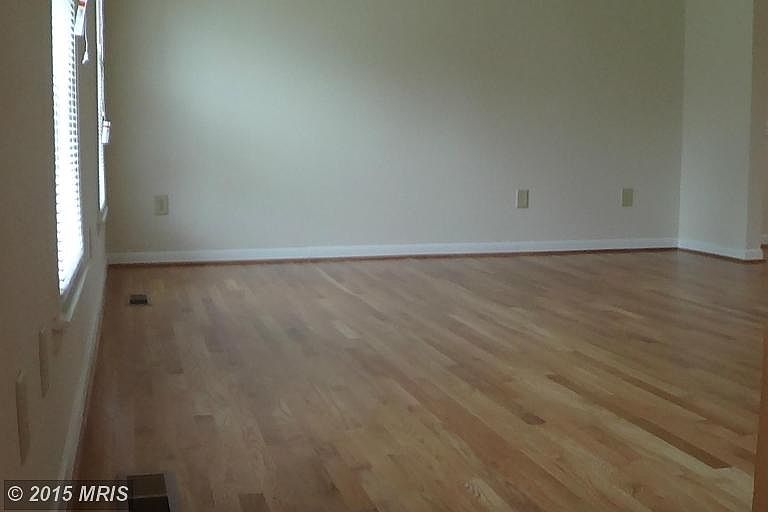 1st image of 1637 Honeysuckle Dr