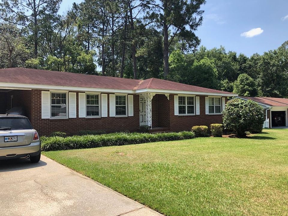 1st image of 11 Loganberry Cir