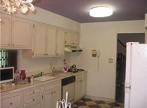 4th image of 3 Harlow Ln
