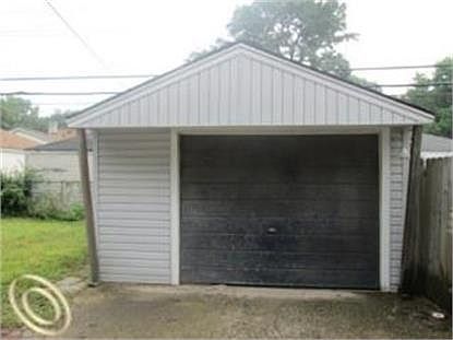 4th image of 630 Meadowdale St