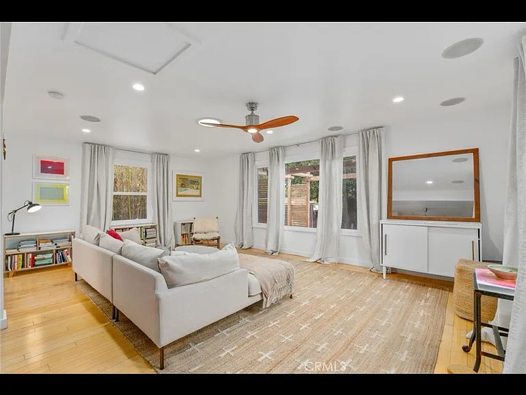 4511 Brunswick Ave — Photo 3