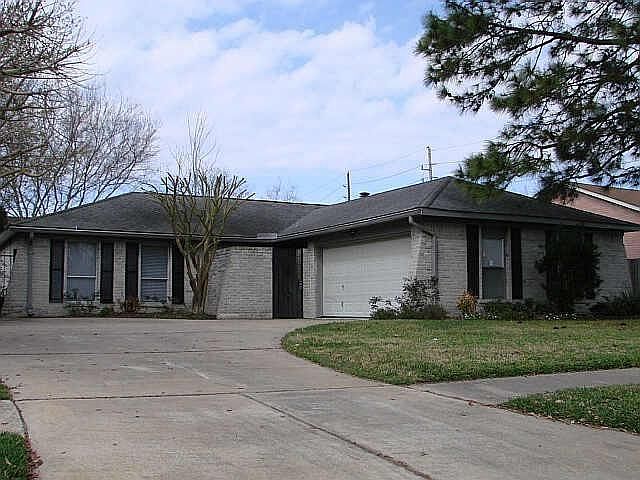 1st image of 310 Gentilly Dr