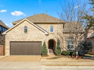 720 Raunald Dr, Lewisville, TX 75056