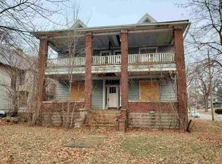 984 N Court St, Rockford, IL