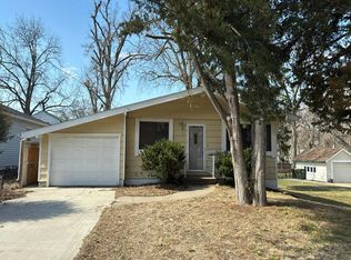 3305 Douglas St, Sioux City, IA 51104