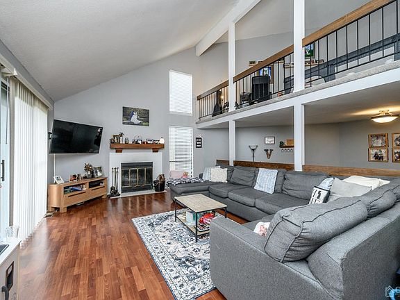 3rd image of 68 Kingsberry Dr
