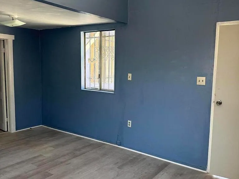 516 S Sadler Ave #3/4 — Photo 3