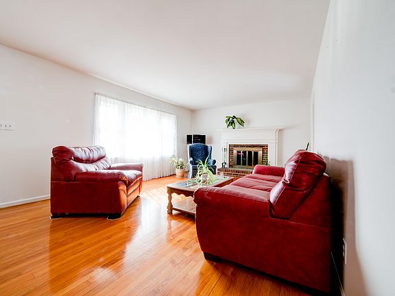 2nd image of 942 Lauderdale Ave