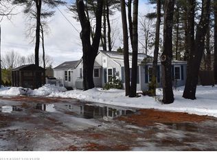 11 Country Ln, Windham, ME 04062