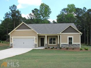 109 Amhurst Dr, West Point, GA 31833