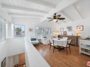 218 34th St #B, Newport Beach, CA 92663
