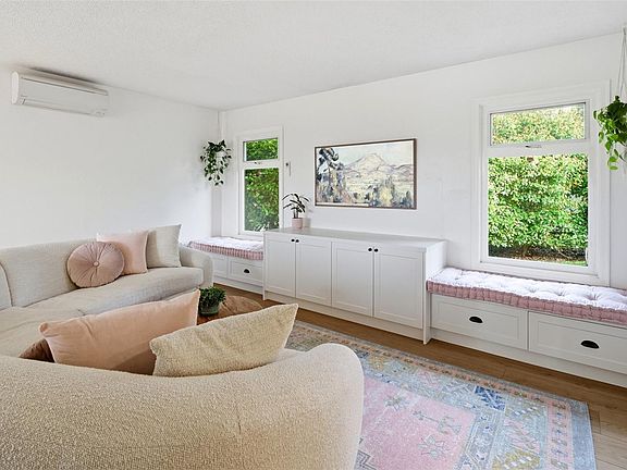 5th image of 4285 Caen Rd