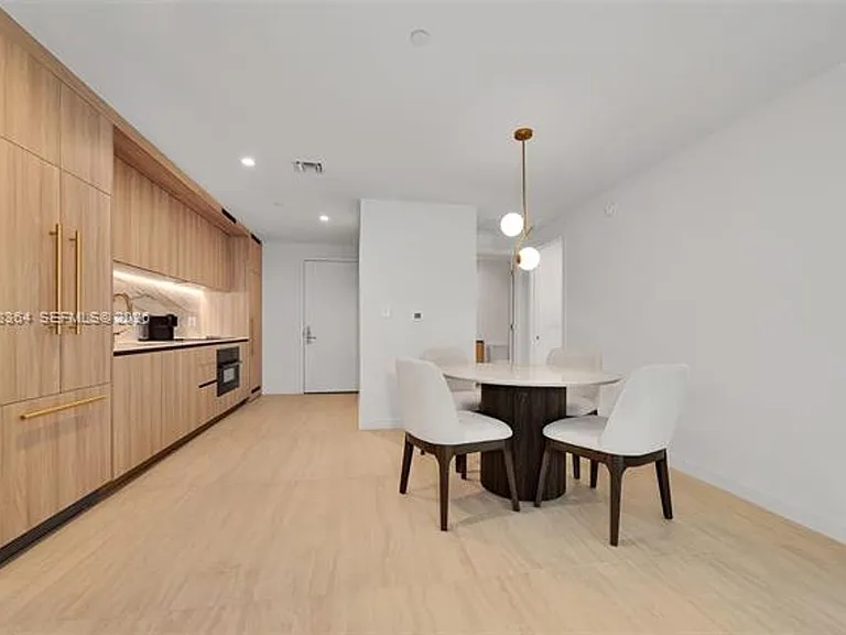 77 SE 5th St #CU-1906 — Photo 5