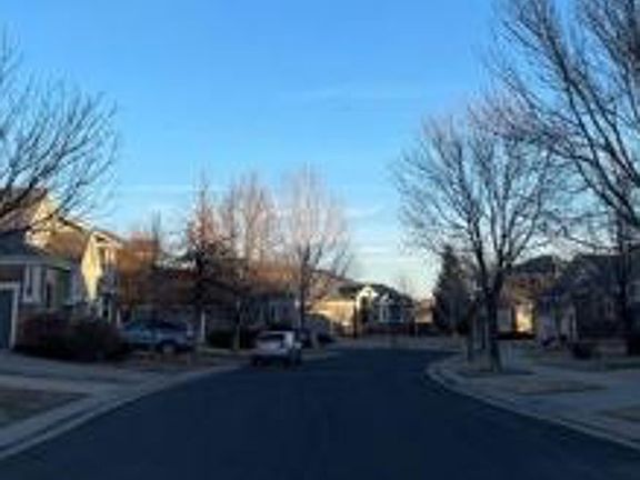 Exterior Neighborhood (street photo)