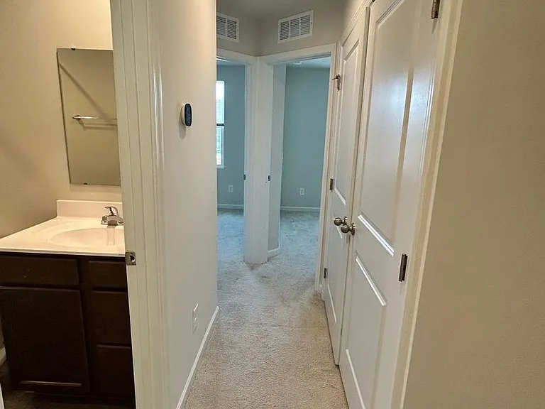 1629 Mountain Ash Ln — Photo 8