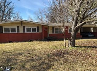 3777 Meadow Ln, Jackson, MS 39212