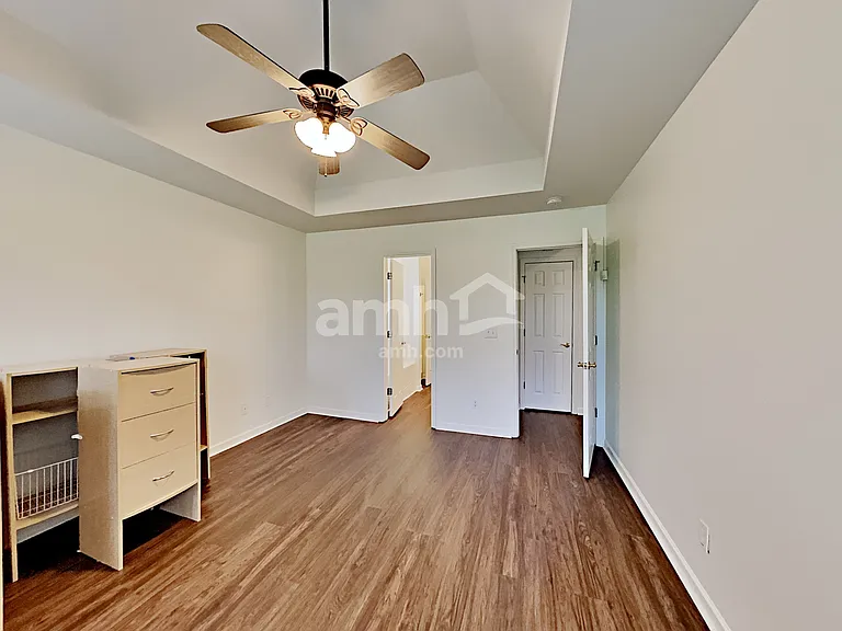 1914 Amacher Dr — Photo 10