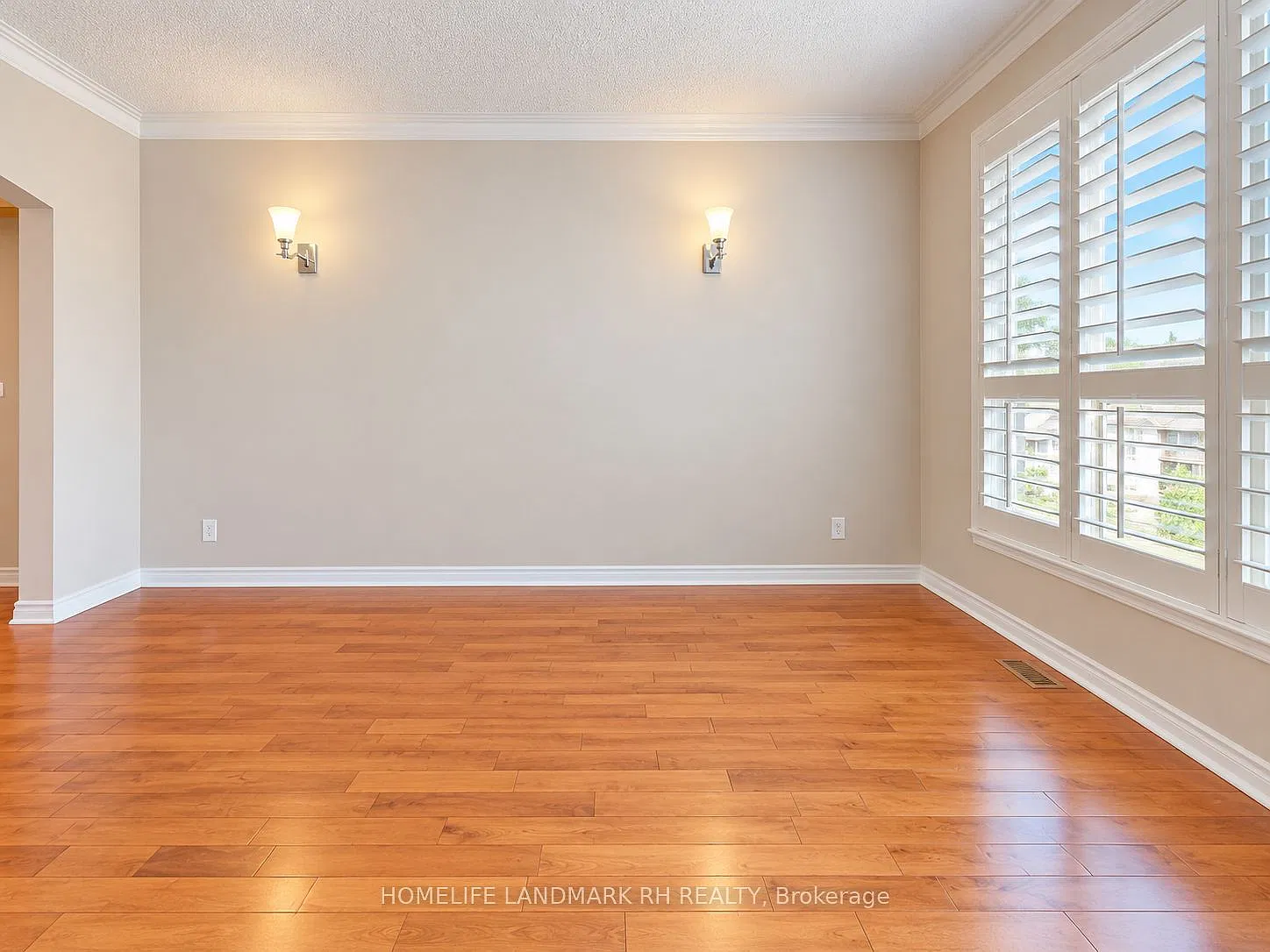 2 bed, $2,400 — Photo 3