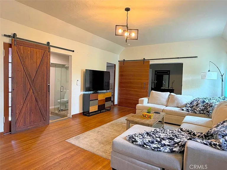 522 Westminster Ave #A — Photo 4