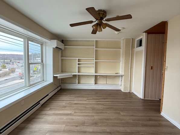 30 Chandler Sq APT 4