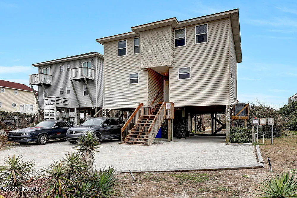 2 bed, 2.5 bath, 1108 sqft, $2,500 — Photo 2