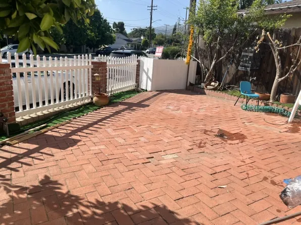 4310 Pennsylvania Ave, La Crescenta, CA 91214