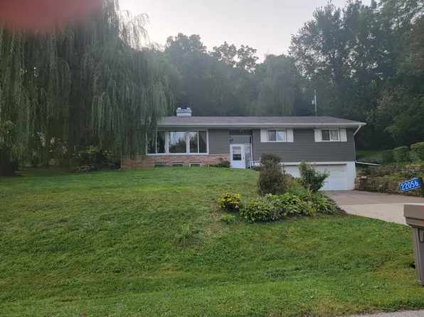 22056 Pinecrest Rd, Winona, MN 55987