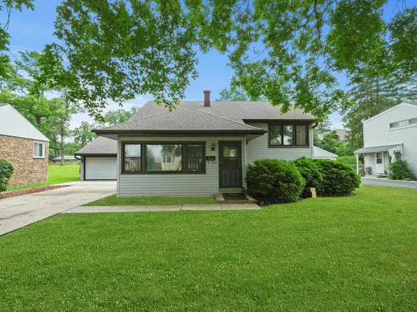 716 W Green St, Bensenville, IL 60106